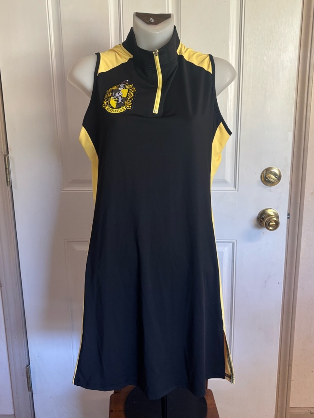 Large Viracy (Amazon) Black/Gold sleeveless 1/4 zip Tennis Dress with Shorts.